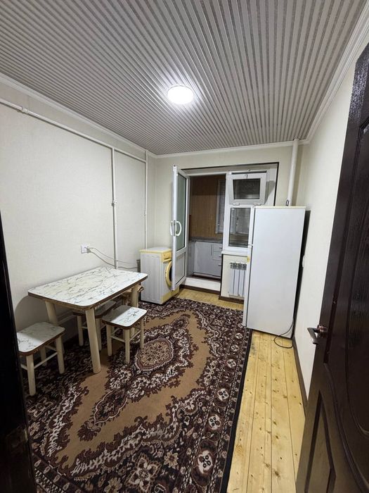 Сдаётся 1 комнатная квартира! Чыланзар 8 !