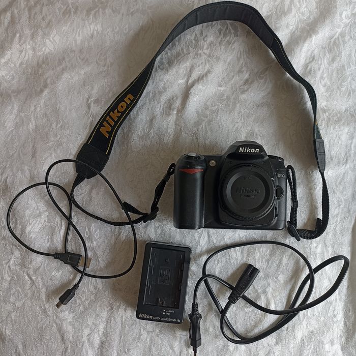 Nikon D50 - на части