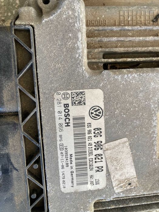 Компютър еку ecu електронен блок двигател Туран 1.9тди 105кс BLS