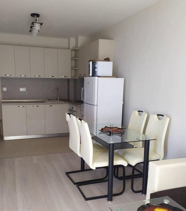 Дава се под наем Двустаен апартамент в Пловдив, Тракия - 60 кв.м за 450 € - Снимка #1