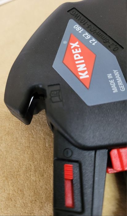 Decablator Cabluri Knipex