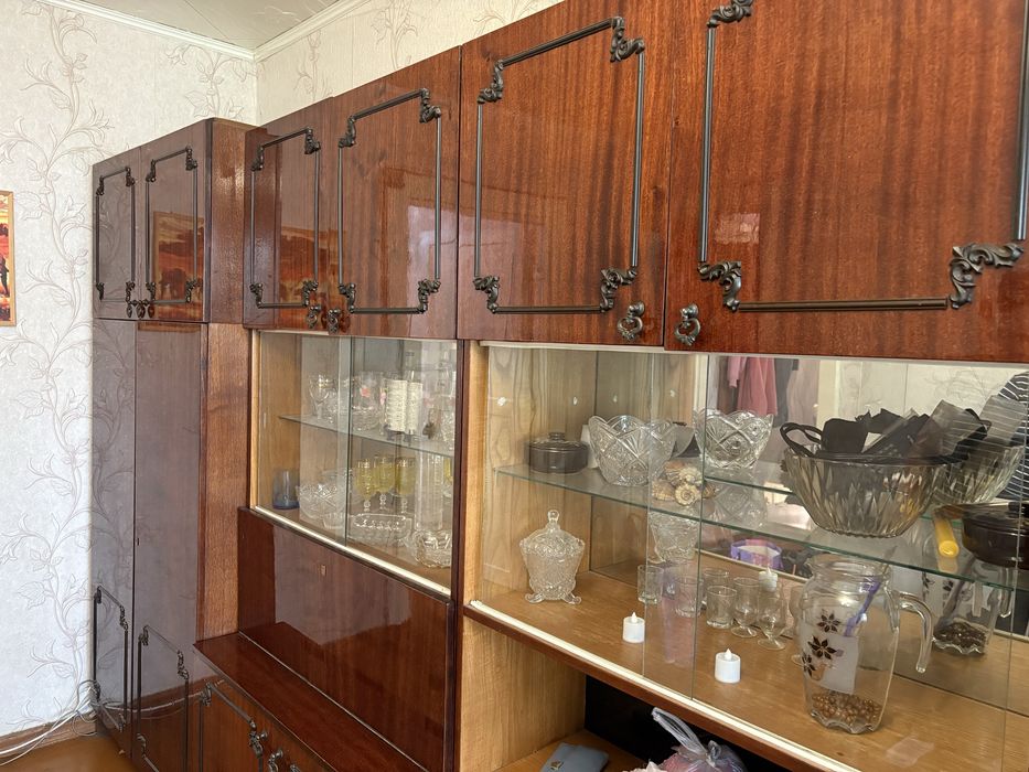 Стенка в гостинную