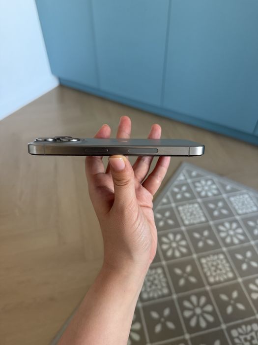 Iphone 15 PRO 256 GB титан