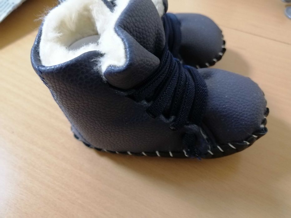 Боти за момче 18 номер