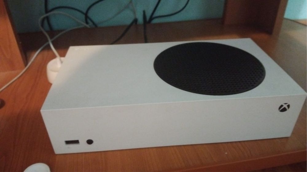 Xbox series S 512 gb cat mai repede