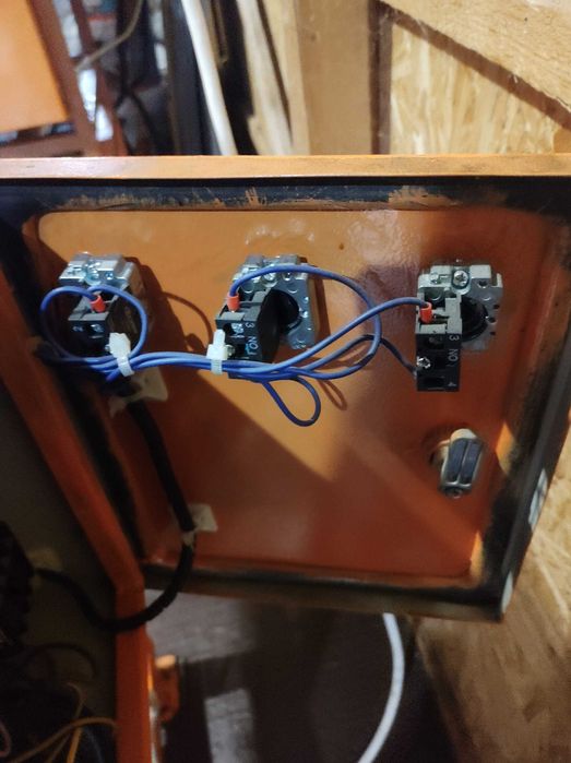 presa ulei floarea soarelui , rapita ,dovleac si alte seminte !