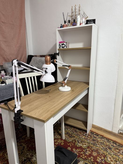 Birou+aspirator praf unghi+2 lampi