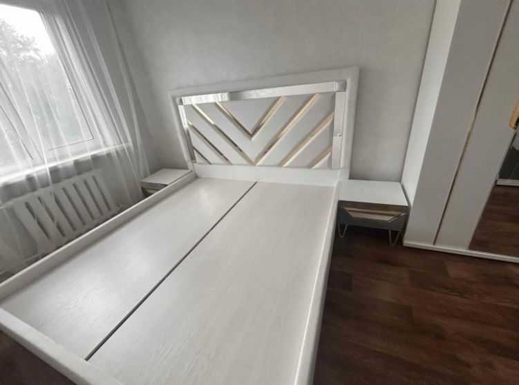 продам спальную гарнитуру