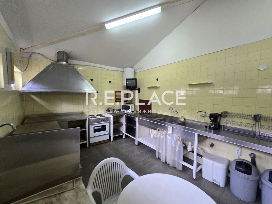 Хотел в Варна, област-м-т Ален Мак площ 676 цена 950000