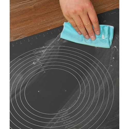 Силиконова подложка за тесто + точилка Ruhhy –  комплект 70x50 см