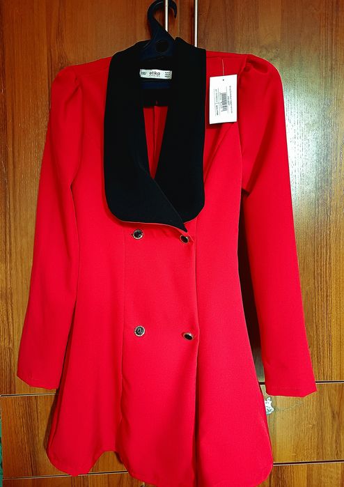 Продам платья новое