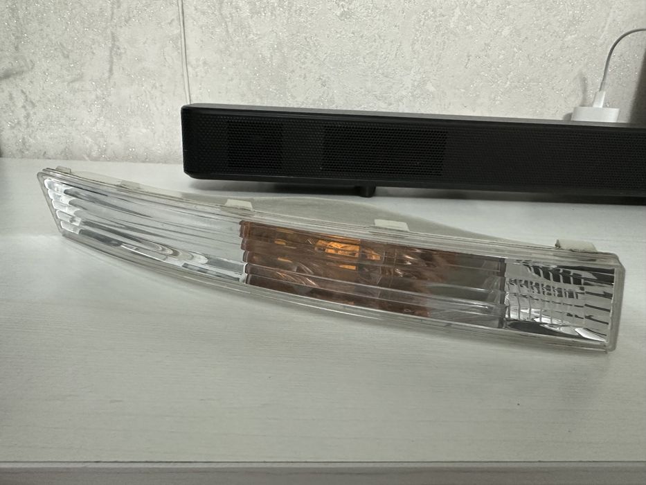 Поворотник на passat B6