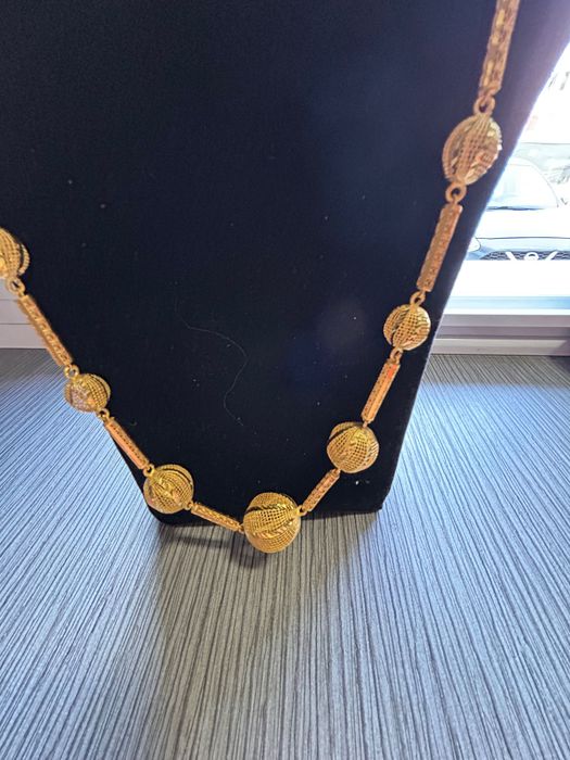 Ново! Златно колие “Топчета”