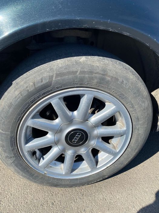 продам машину audi b4