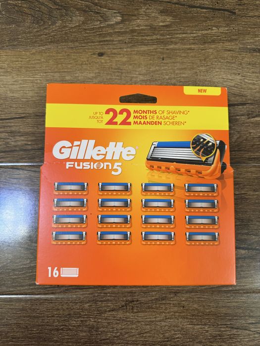 Set 16 rezerve Gillette Fusion 5 noi originale sigilate