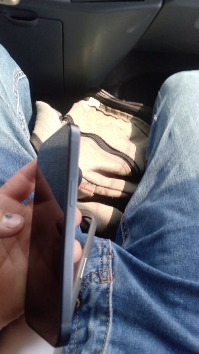 Iphone 12 pro holati idial yaxshi ishlaydi i sotiladi pul zar