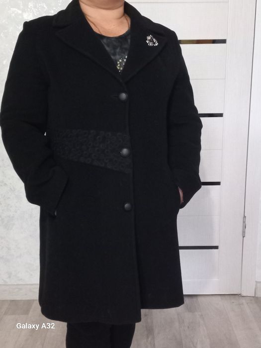 Продам пальто женское.