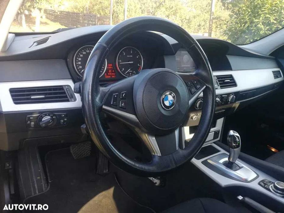 BMW Seria 5 520d, E61, facelift