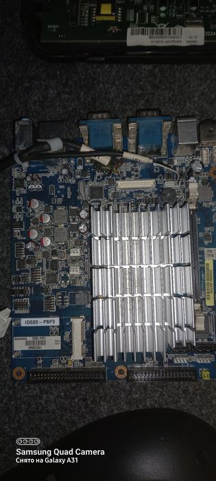 Материнская плата и дисплей