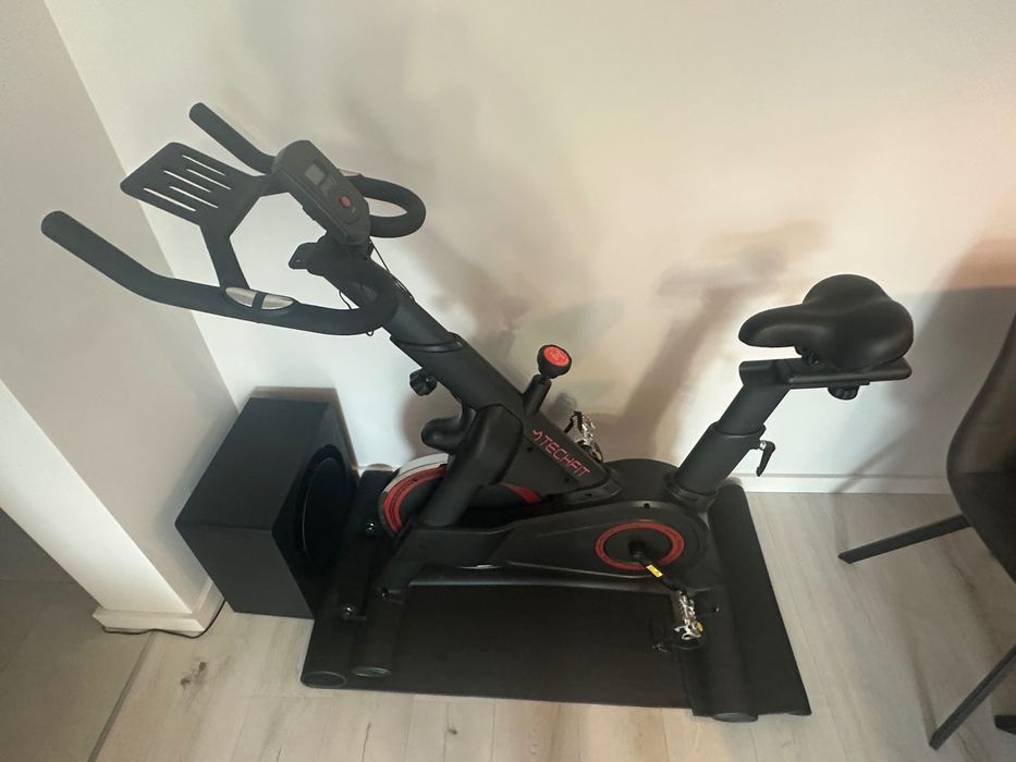 Bicicleta Spinning semiprofesionalaTechfit SBK8000