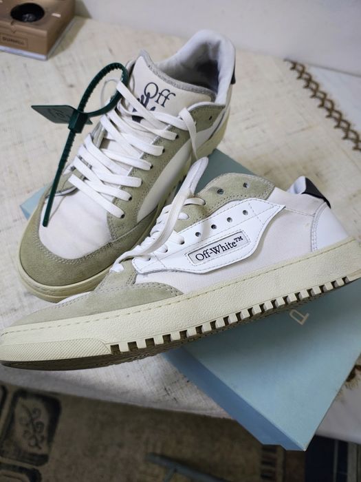 Adidași Off White Canvas 5.0