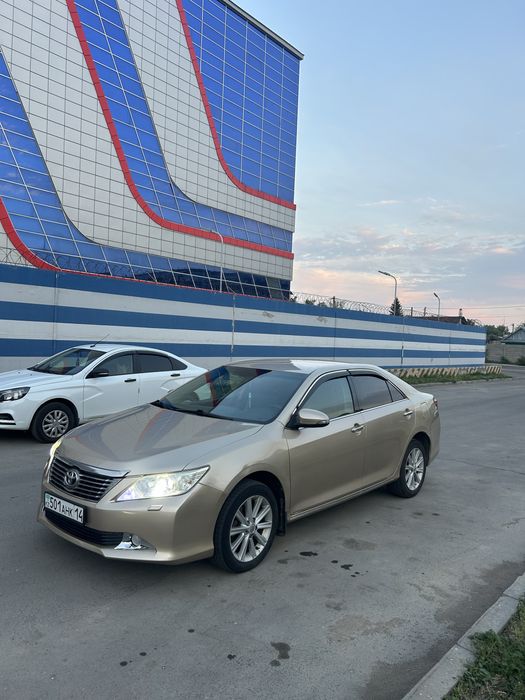 Продам камри 50 в хорошем состоянии