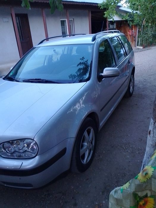 Dezmembrez golf 4 1.4/1.6 16v/ 1.6 SR cutie automata