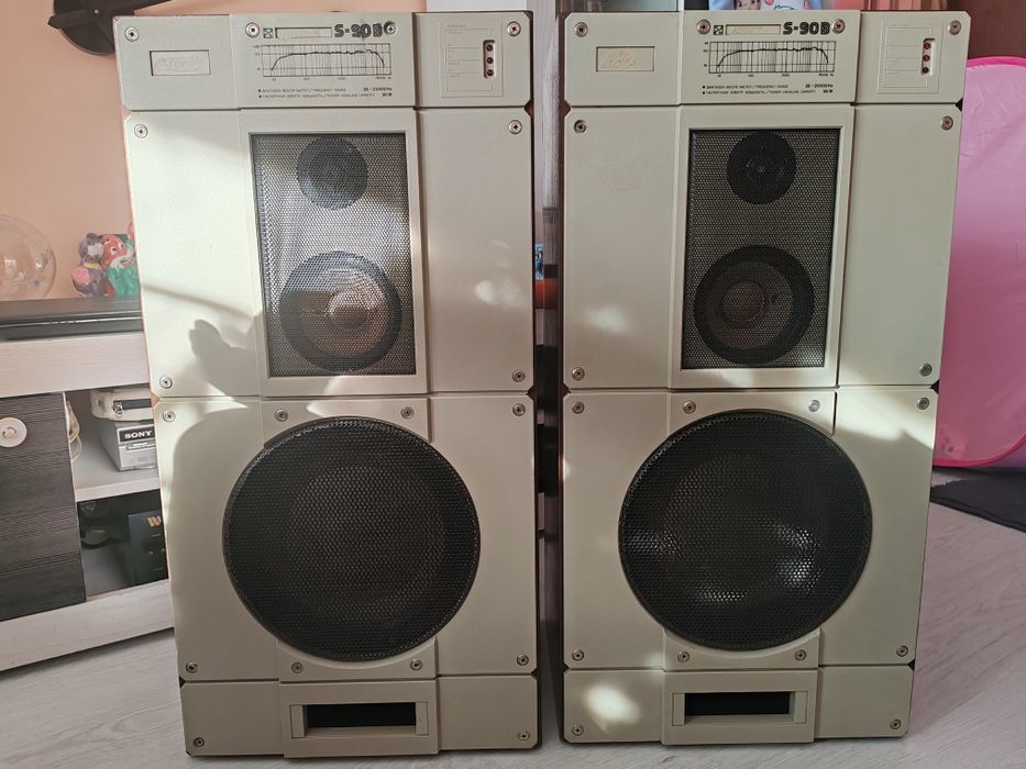 Radiotehnika S90B изключително запазени и в перфектно работещо състоян