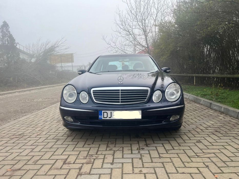 Mercedes-Benz E-Class 240