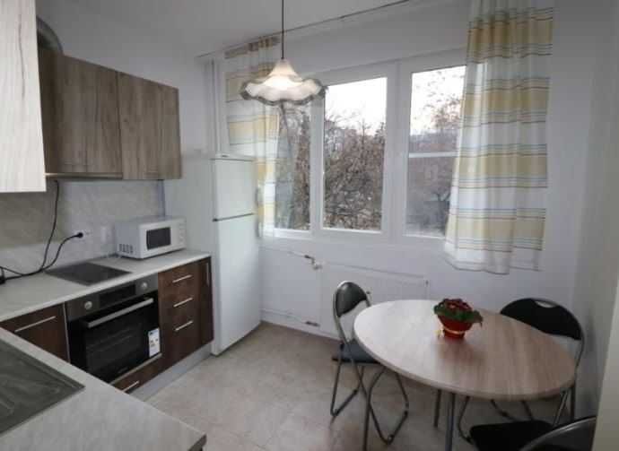 Дава се под наем Двустаен апартамент в София, Иван Вазов - 66 кв.м за 650 € - Снимка #1