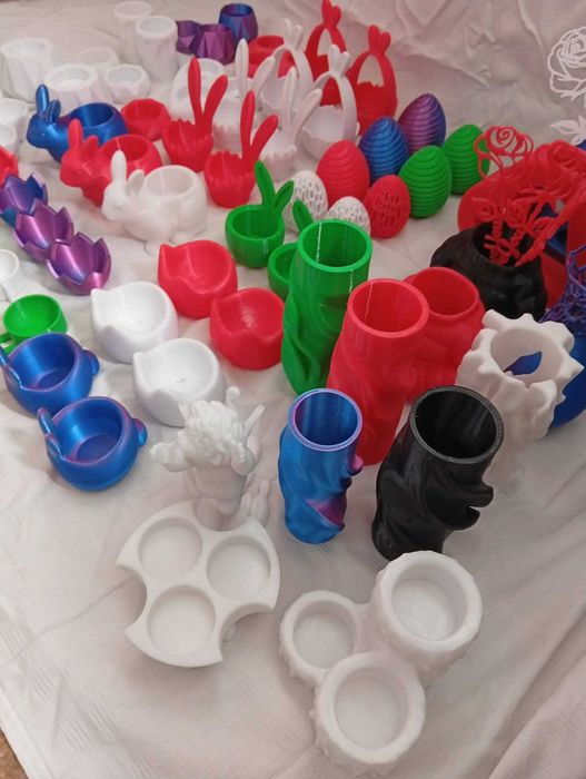 Продавам 3 д изработени великденски неща.