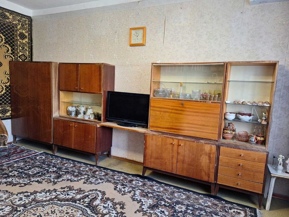 Отдам старую мебель даром