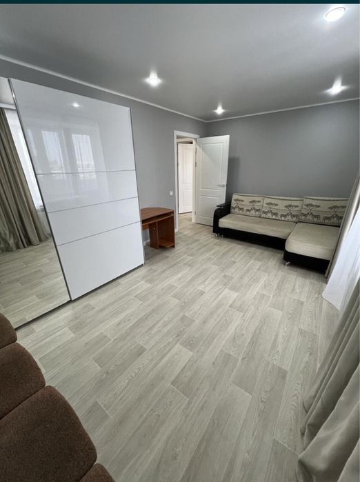 Продам трехкомнатную квартиру