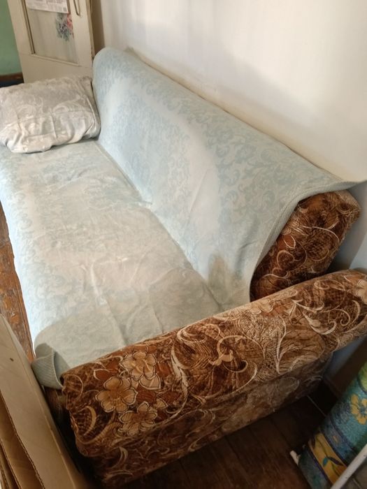 Мебель отдам,в нормальном состоянии.