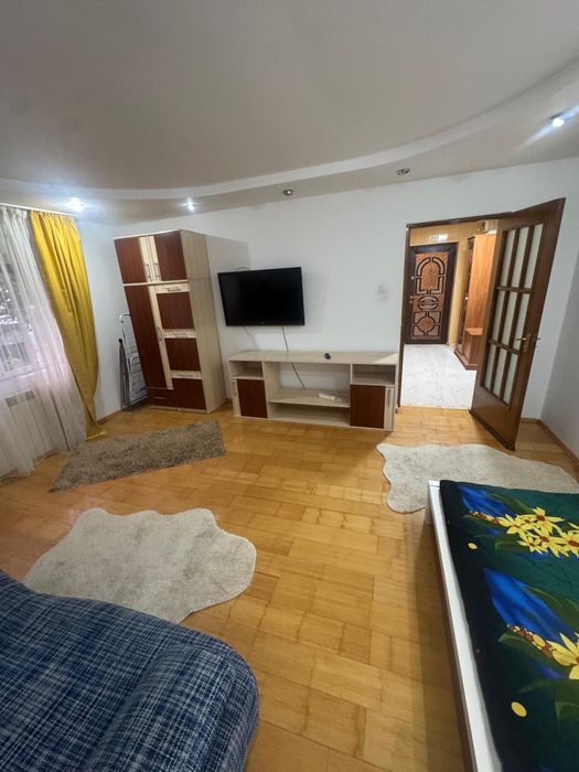 Apartament 2 camere decomandat de inchiriat