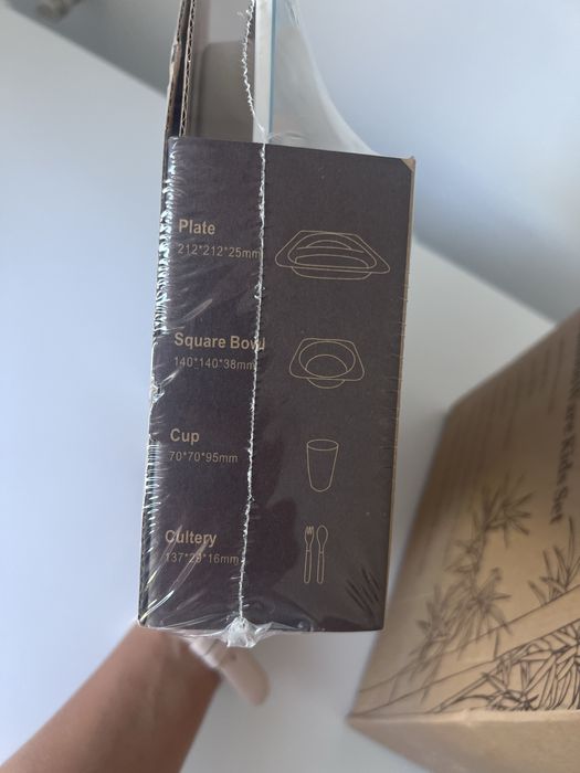Set farfurii+pahar+tacâmuri pentru copii din fibră de bambus sigilat