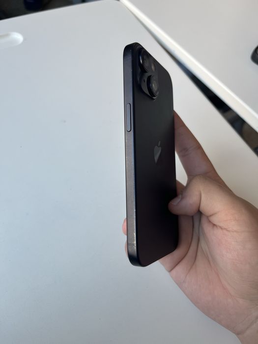 Vand Iphone 15.