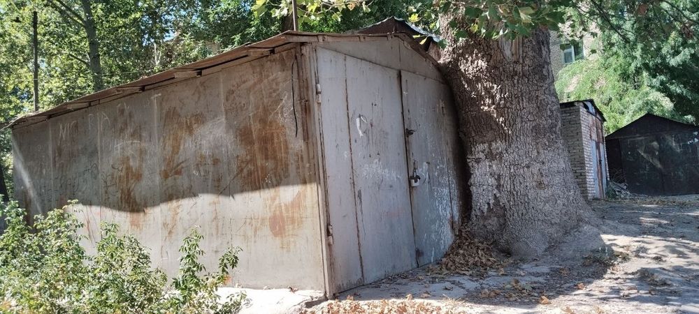 Металлический гараж продаётся чирчик