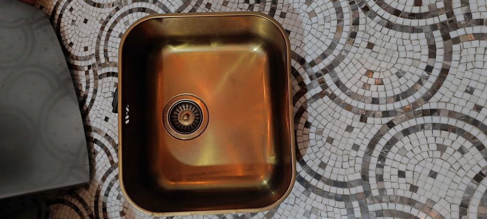 Продам кухонную раковину Smeg