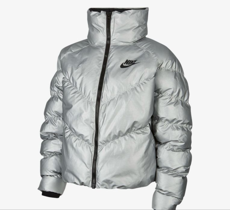 Дамско яке Nike размер С