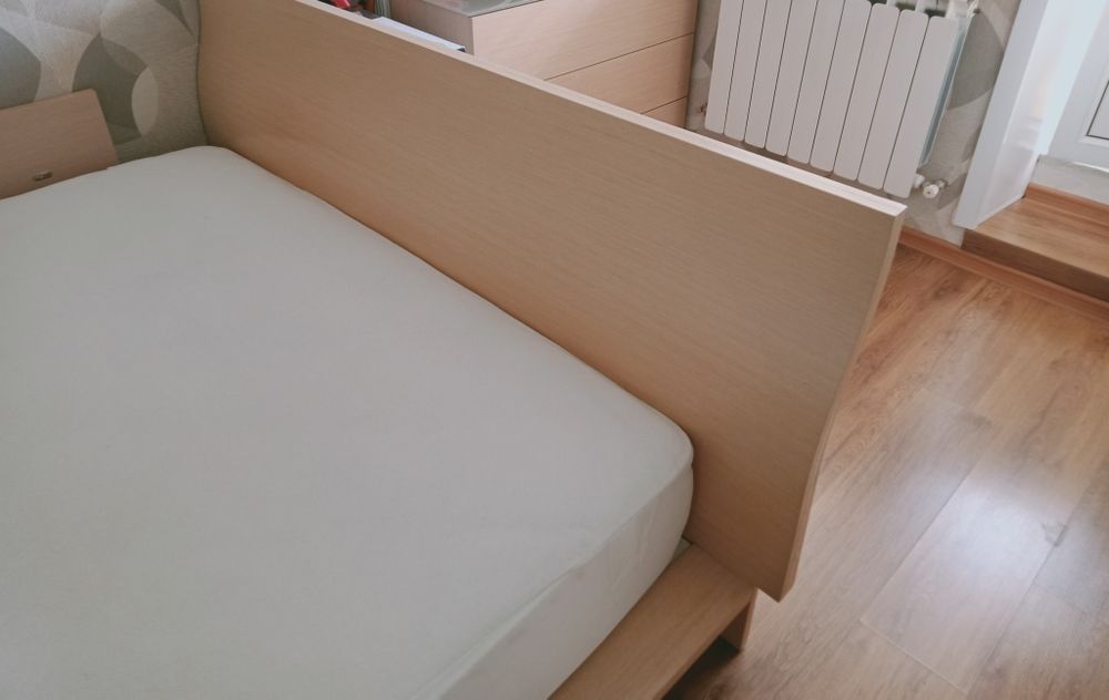 Спальный гарнитур б/у в хорошем состоянии