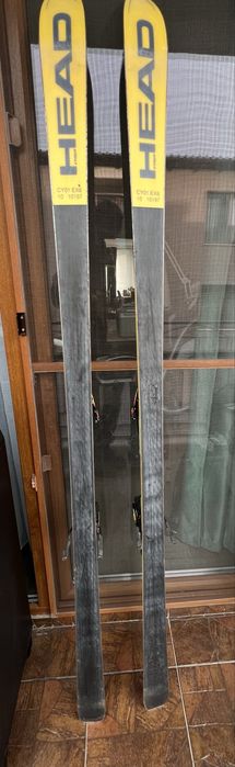 Schiuri HEAD 1,80 m + clapari 43 – set complet