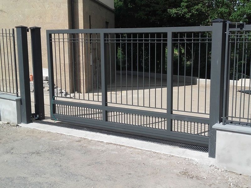 Откатные ворота и Автонавесы.