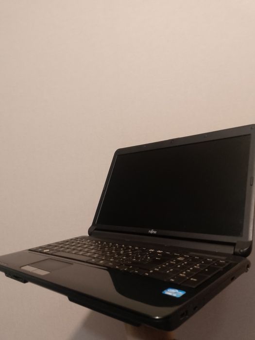 Ноутбук i5 2,88ghz ssd