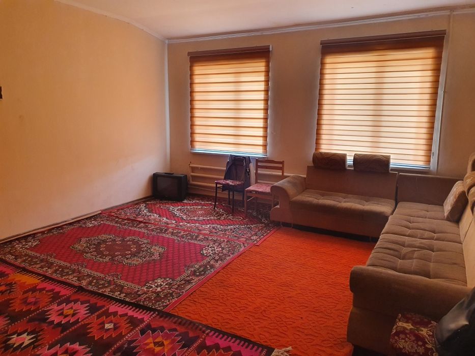 Qizlarga kvartira Sagdiana Family parkni orqa tomonida