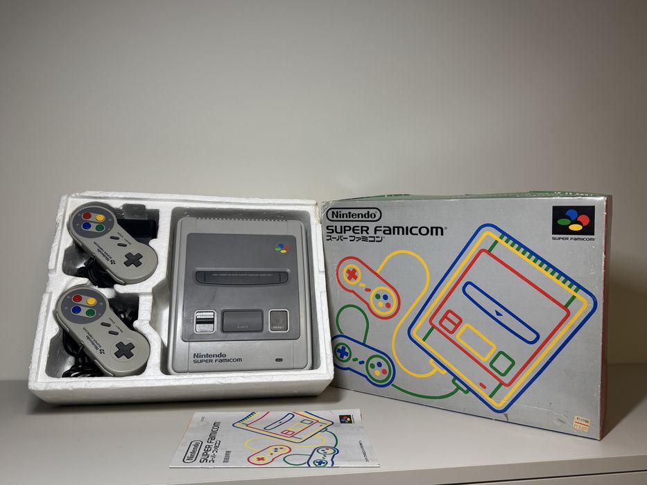 Consola Nintendo SNES - Super Famicom Full Box