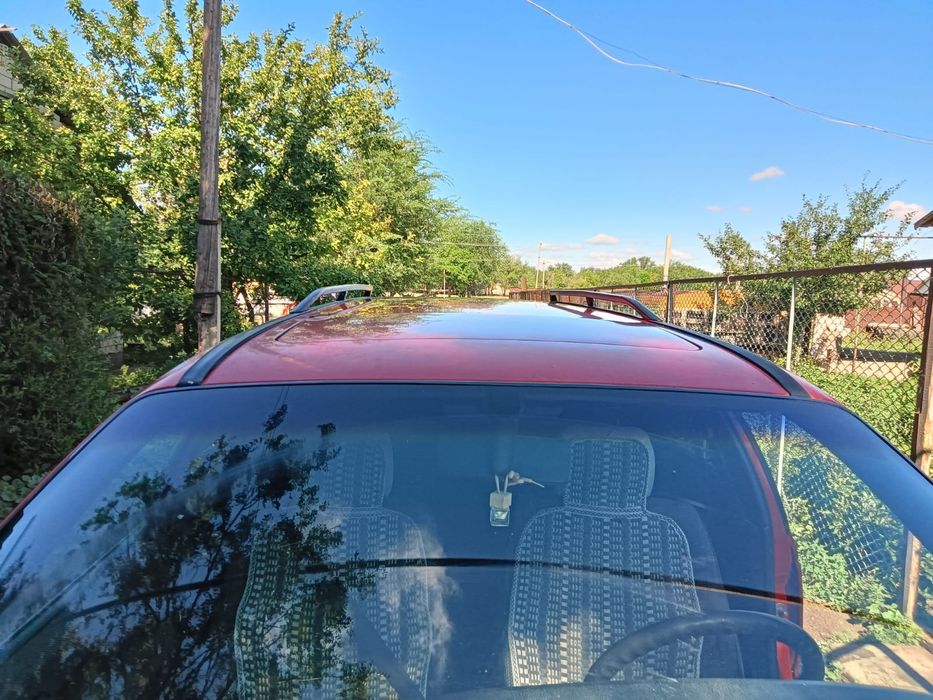 Пассат б 3, хороший торг возле капота