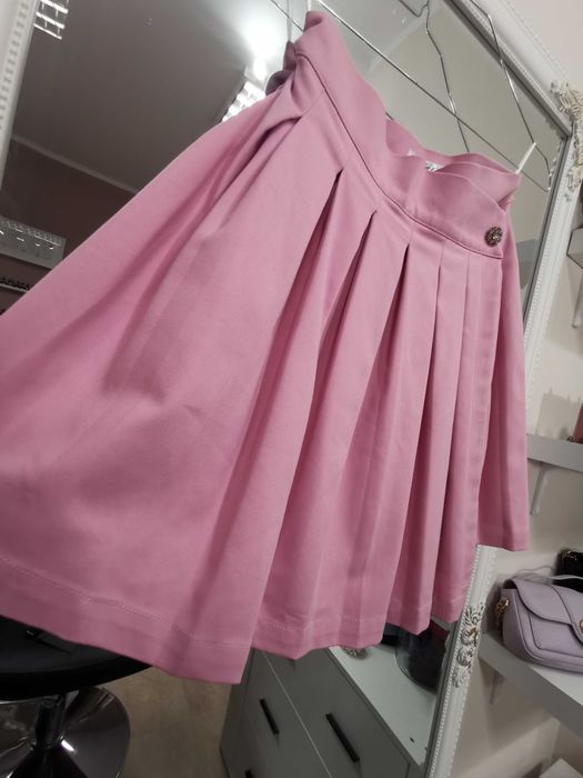 Тенис плисирана пола с камъни