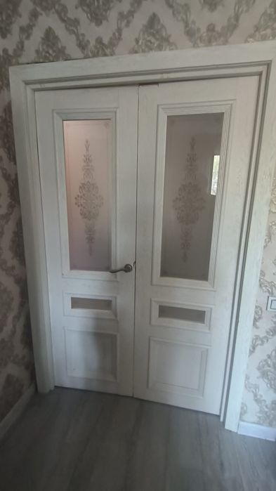 Продам межкомнатные двери б/у