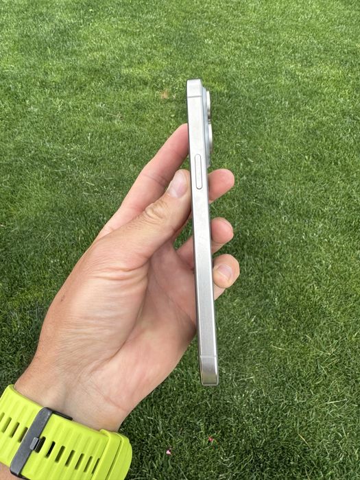 Apple iPhone 15 Pro Max 256GB ORIGINAL neverlocked bateria 86% impecabil ca NOU perfect functional 588 cicluri de incarcare